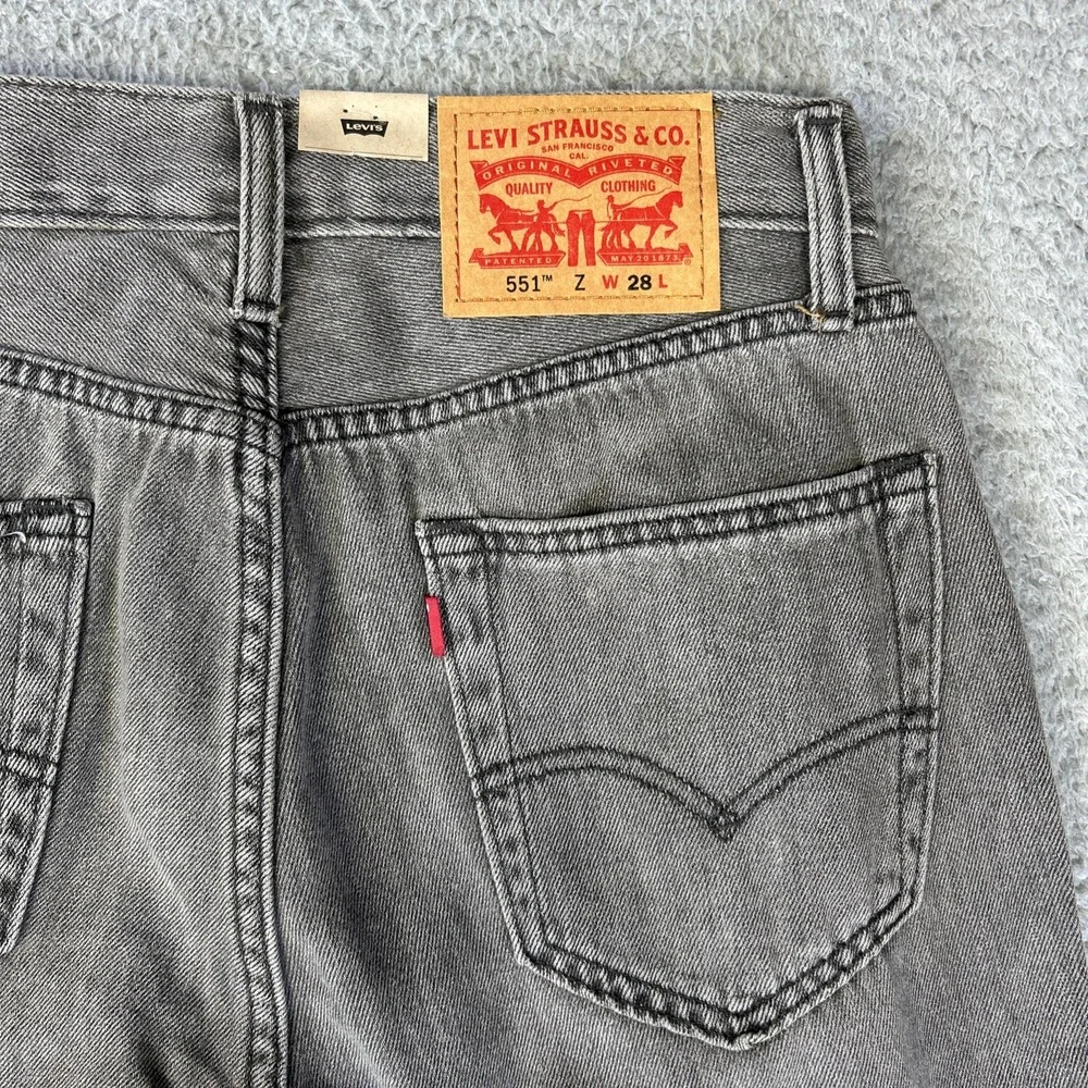 Levis Jeans Mens 28x26 Gray Denim Pants 551 Z Premium Straight Raw Hem Big E NEW